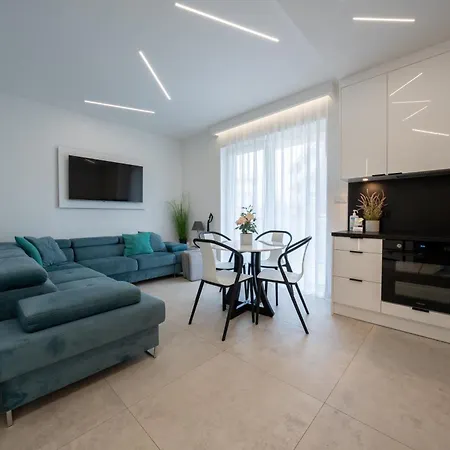 Apartment Apartament Z Tarasem Morska 8 50m Do Morza Rewal